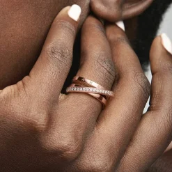 Pandora Anneau Triple Pavé Croisé Signature | Femme Bague