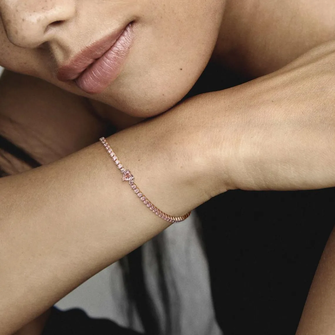 Pandora Bracelet Rivière Pavé avec cristaux rose Timeless | Femme Bracelet