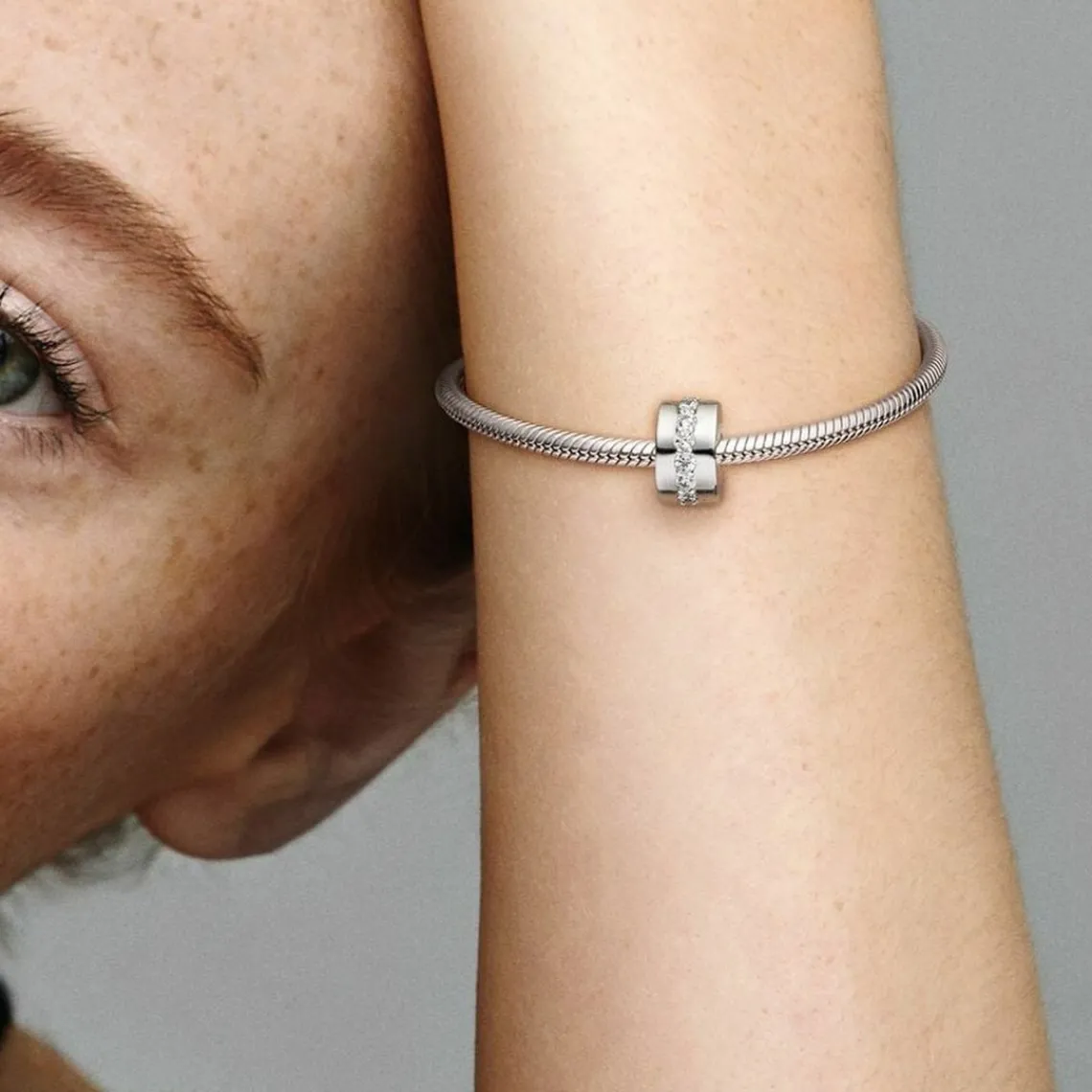 Pandora Charm Clip Moments Rangée Scintillante Incolore | Femme Charms