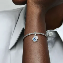 Pandora Charm double pendant Moments Papillon bleu scintillant & Citation | Femme Charms