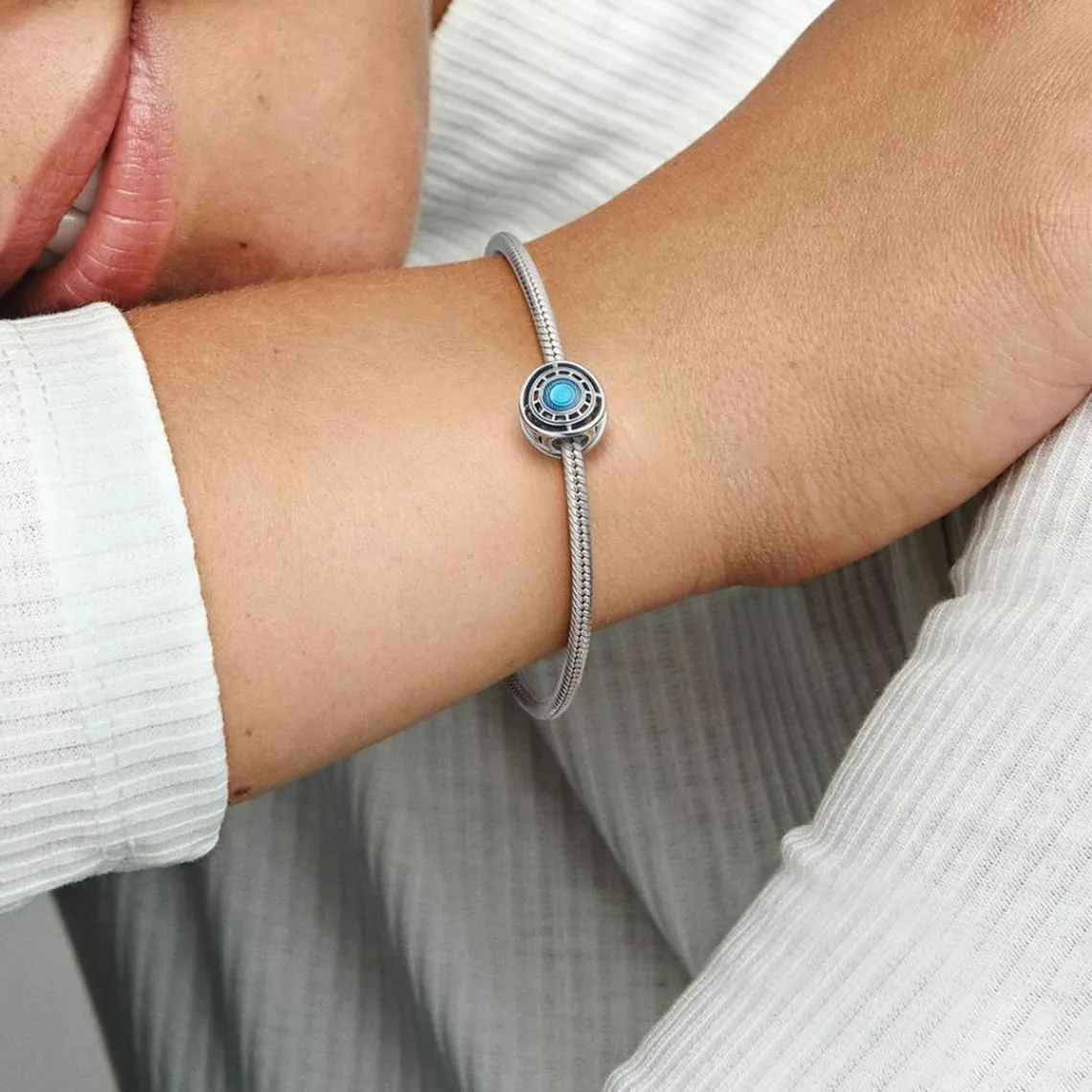 Pandora Charm Marvel x Reacteur arc bleu de Iron Man The Avengers | Femme Charms