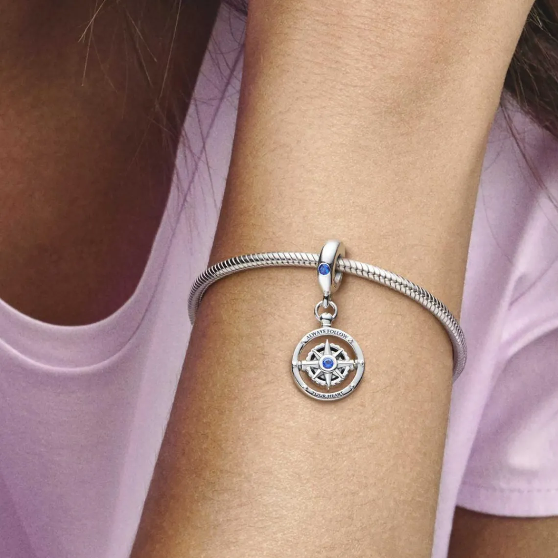 Pandora Charm Moments Boussole rotative avec inscription gravée | Femme Charms