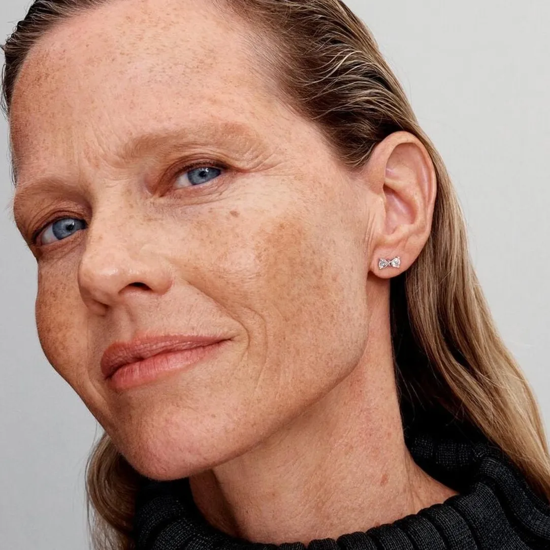 Pandora Clous d’Oreilles Petit Nœud Scintillant | Femme Boucles D'Oreilles