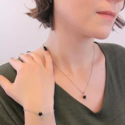MYC-Paris Pendentif Simple Square Argenté et Noir | Femme Collier Et Pendentif